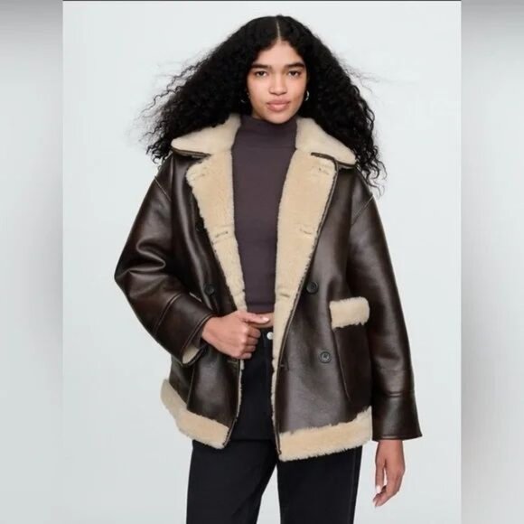 Faux leather/Sherpa oversized Reversible Coat - Picture 6 of 6